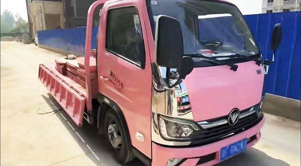 ����M����