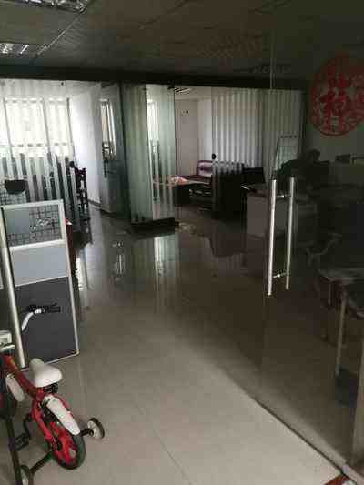 吊牌进口清关代理 香港到湖州清关公司 香港到湖州物流公司