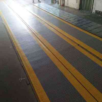 ��ҵ������ƣ�͵棬��֮����ζ������̨�棬����������